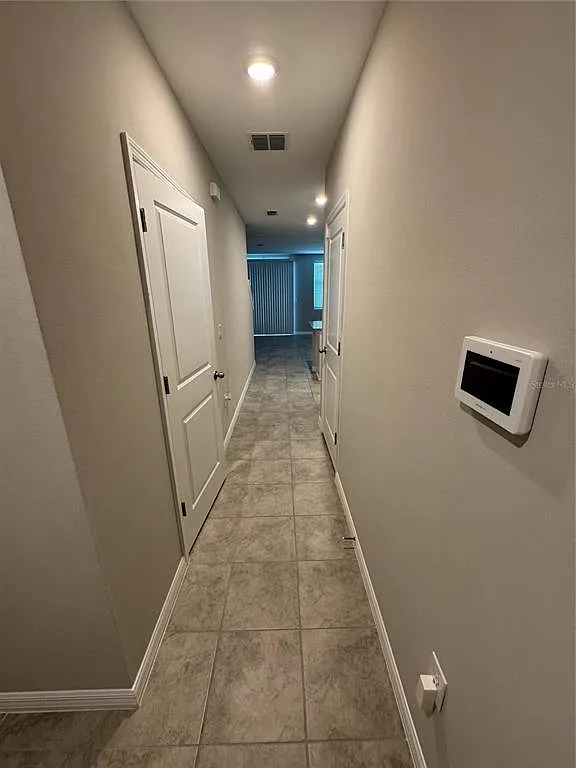 3 bed, 2.5 bath, 1539 sqft, $2,100 — Photo 4