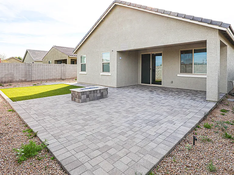 2306 E Branham Ln — Photo 35