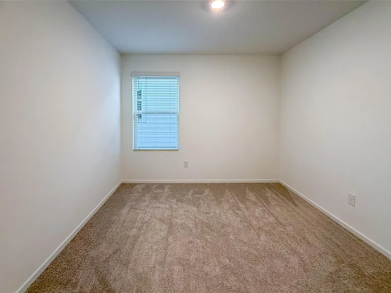 3016 Angelic Rose Ln — Photo 30