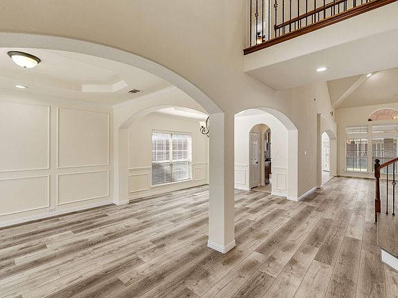 4th image of 3713 Caruth Ln