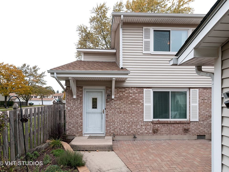 1st image of 20 Woodsorrel Pl