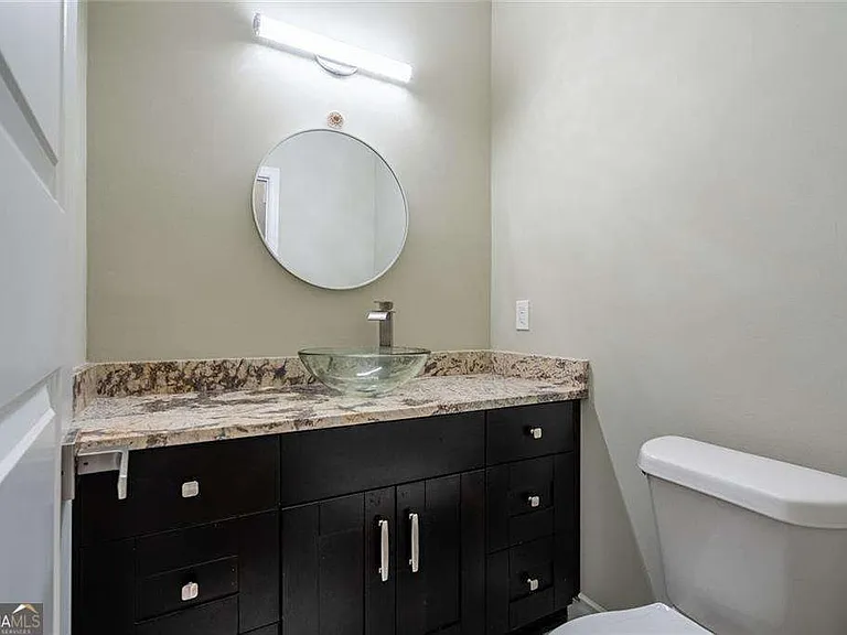 3924 Ashford Dunwoody Rd NE — Photo 24