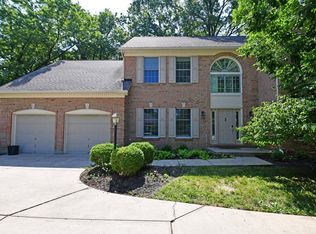 8384 Kenwood Rd, Cincinnati, OH 45236