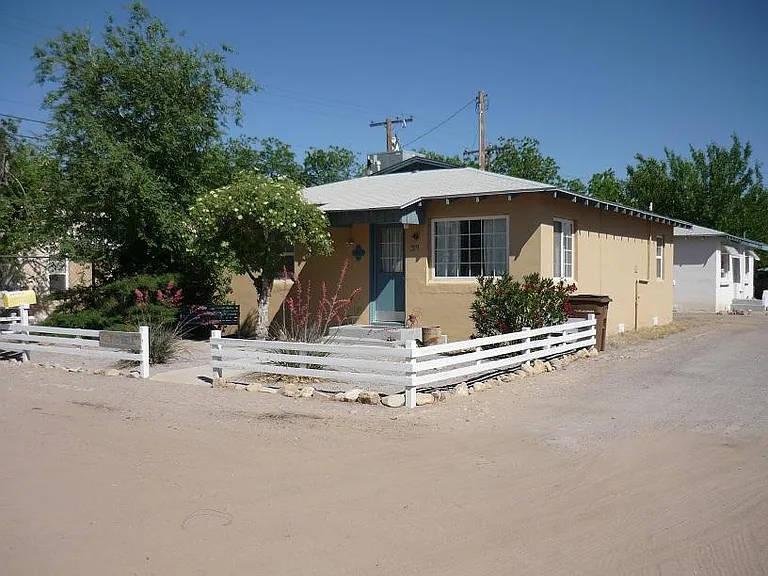 319 W Bell Ave — Photo 10
