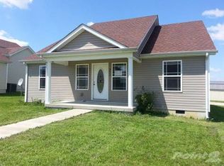 353 Village Dr, Berea, KY 40403