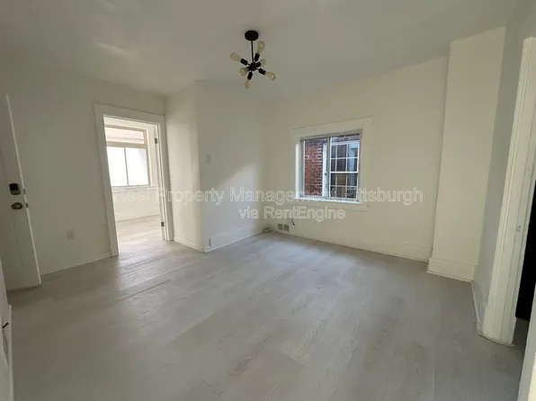 1611 Westmont Ave Floor 2, Pittsburgh, PA 15210