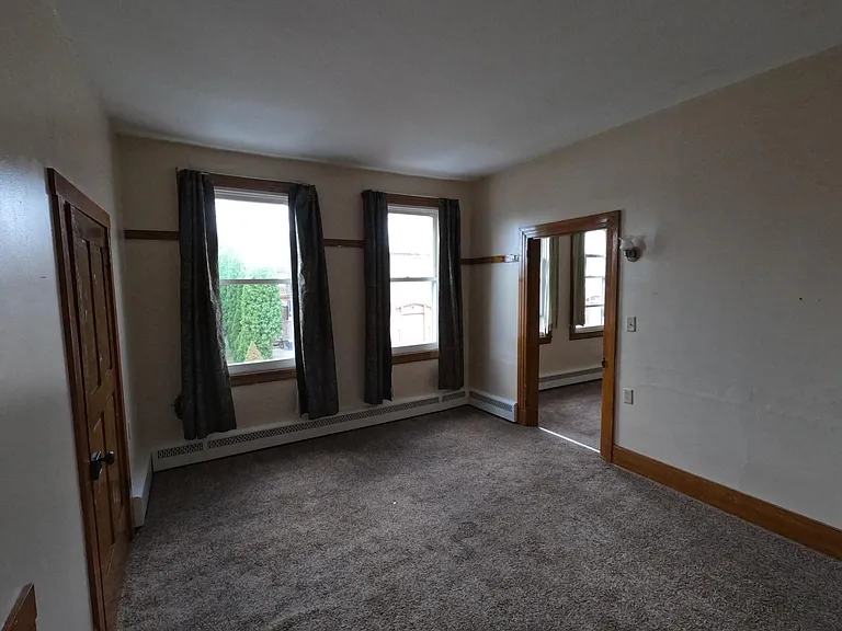 82 Main St — Photo 14