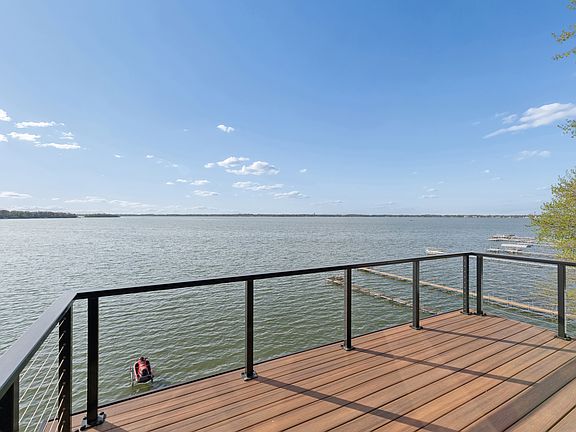 3rd image of 2721 S Lakeview Dr #1