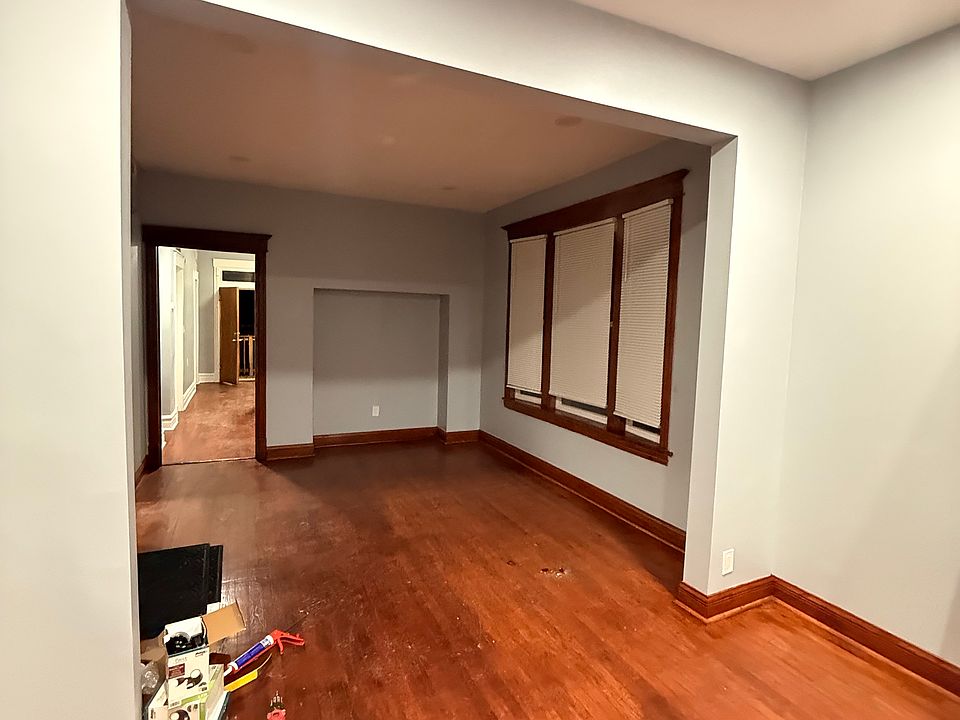 1st image of 4044 W Potomac Ave Unit 1
