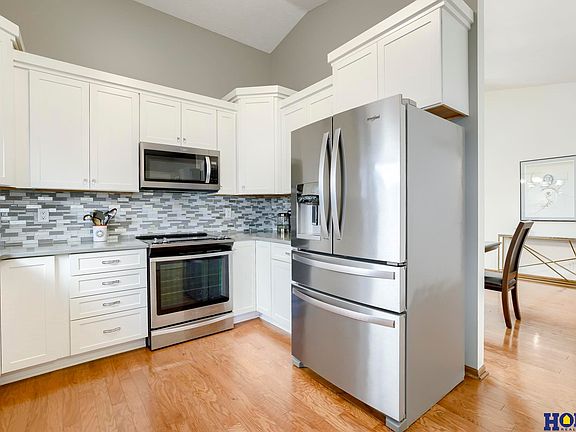 4th image of 6905 Forest Lake Blvd