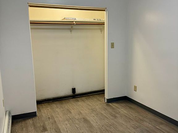 4th image of 2021 Blueberry St #2