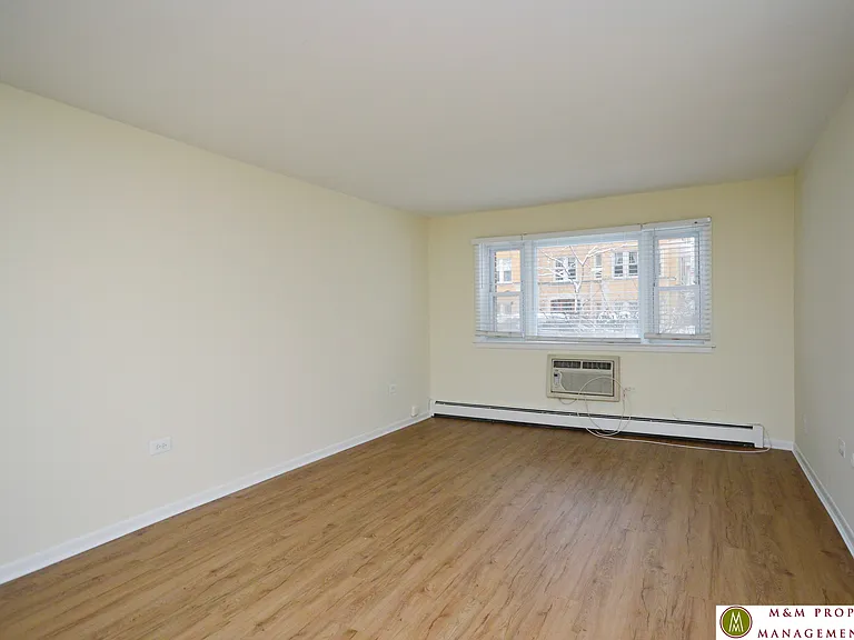 315 N Maple — Photo 32