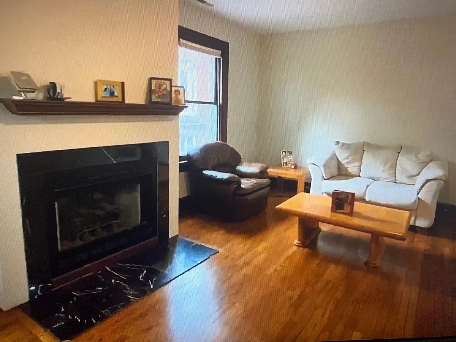 3 bed, 2000 sqft, $2,250 — Photo 3