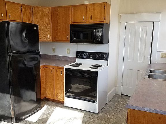 5th image of 813 W North St
