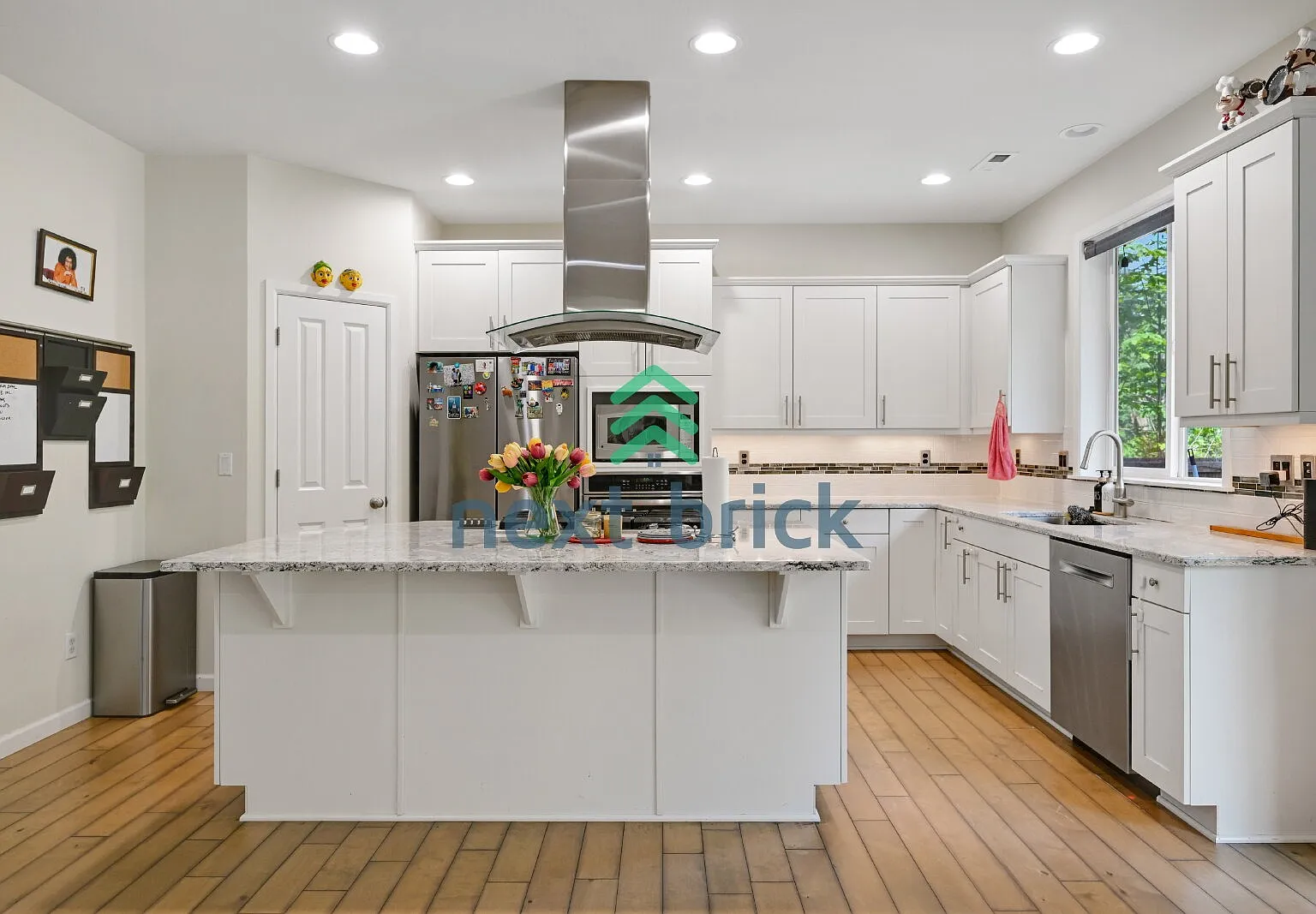 "Spacious 5-Bedroom Retreat with 3 Full Baths in Snohomish 3,350 Sq Ft of Comfortable Living!" — Photo 4