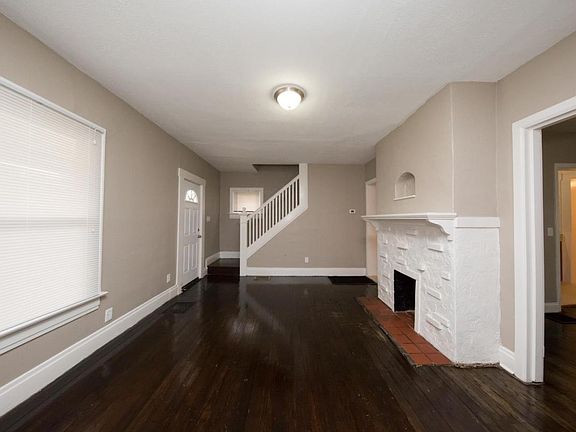 4th image of 219 Pleasant Ave