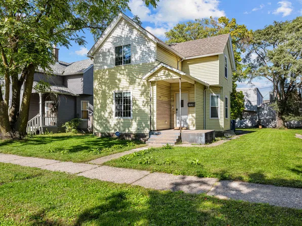 1826 W 1st St, Davenport, IA 52802