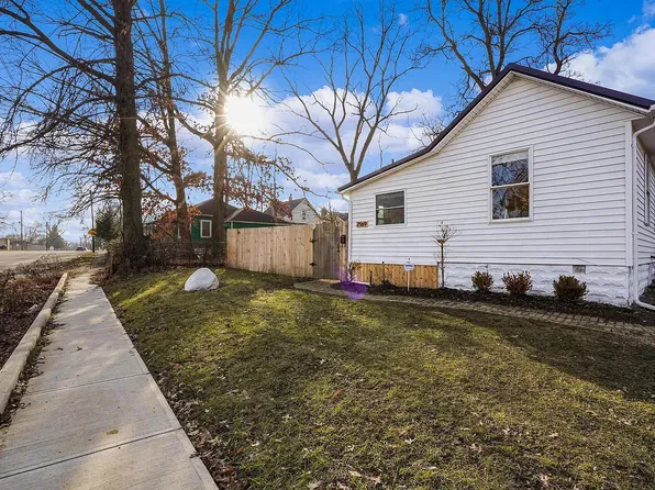 2569 Joyce Ave, Columbus, OH 43211