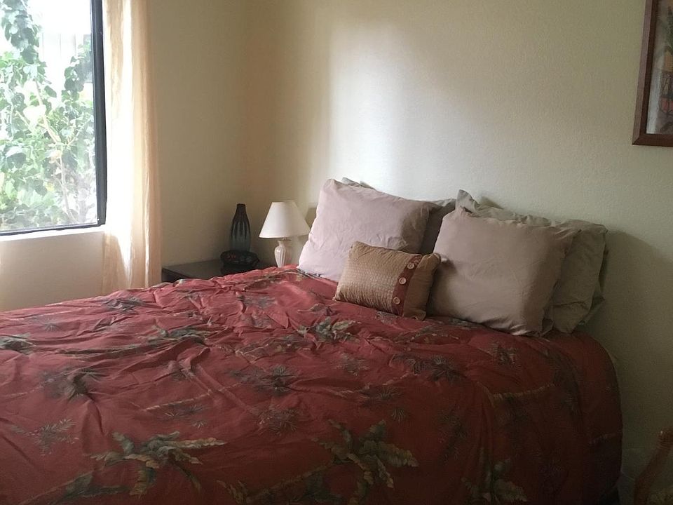 2 queen beds plus a KING BED in master