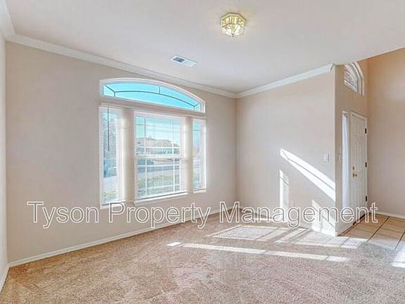 3rd image of 4351 Canada Pl NW