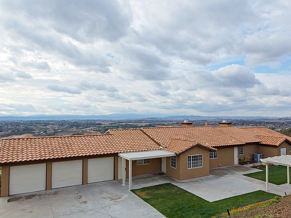 2nd image of 41905 Chaparral Dr