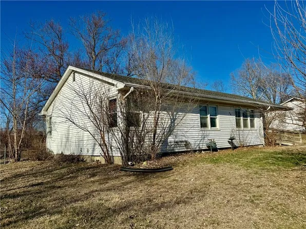 242 S Raum St, Lawson, MO 64062