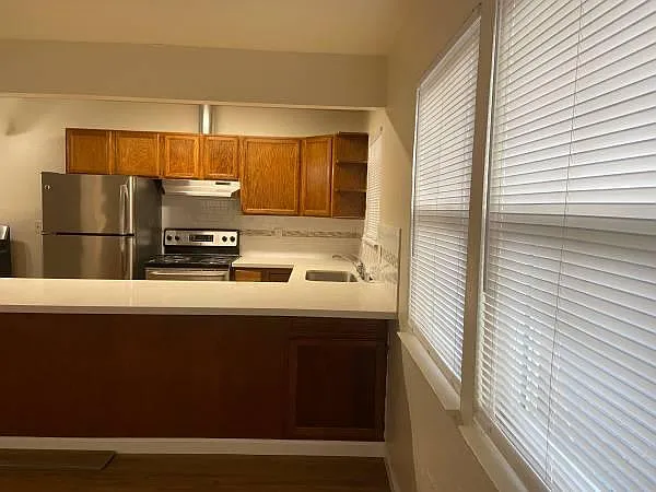 2 bed, $2,790 — Photo 4