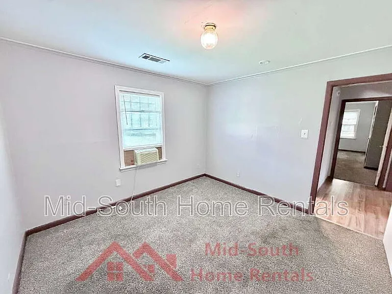 1596 Pennsylvania St — Photo 8