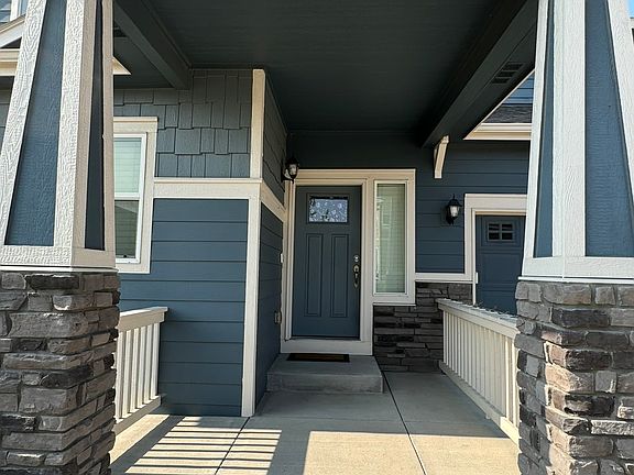 4th image of 1121 Antrim Loop