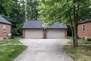 1134 Acorn Dr — Photo 3