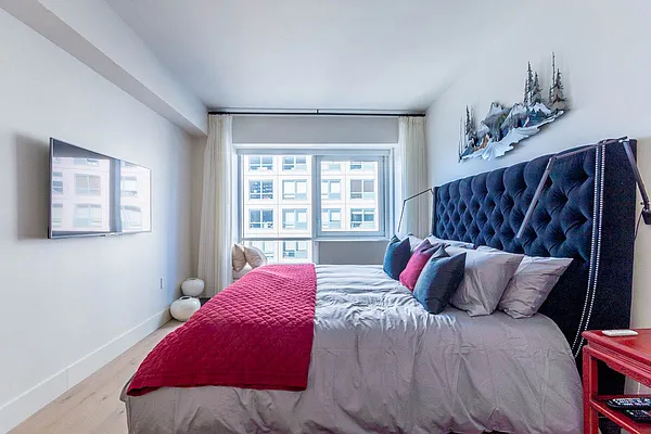 Rented by Douglas Elliman | media 30