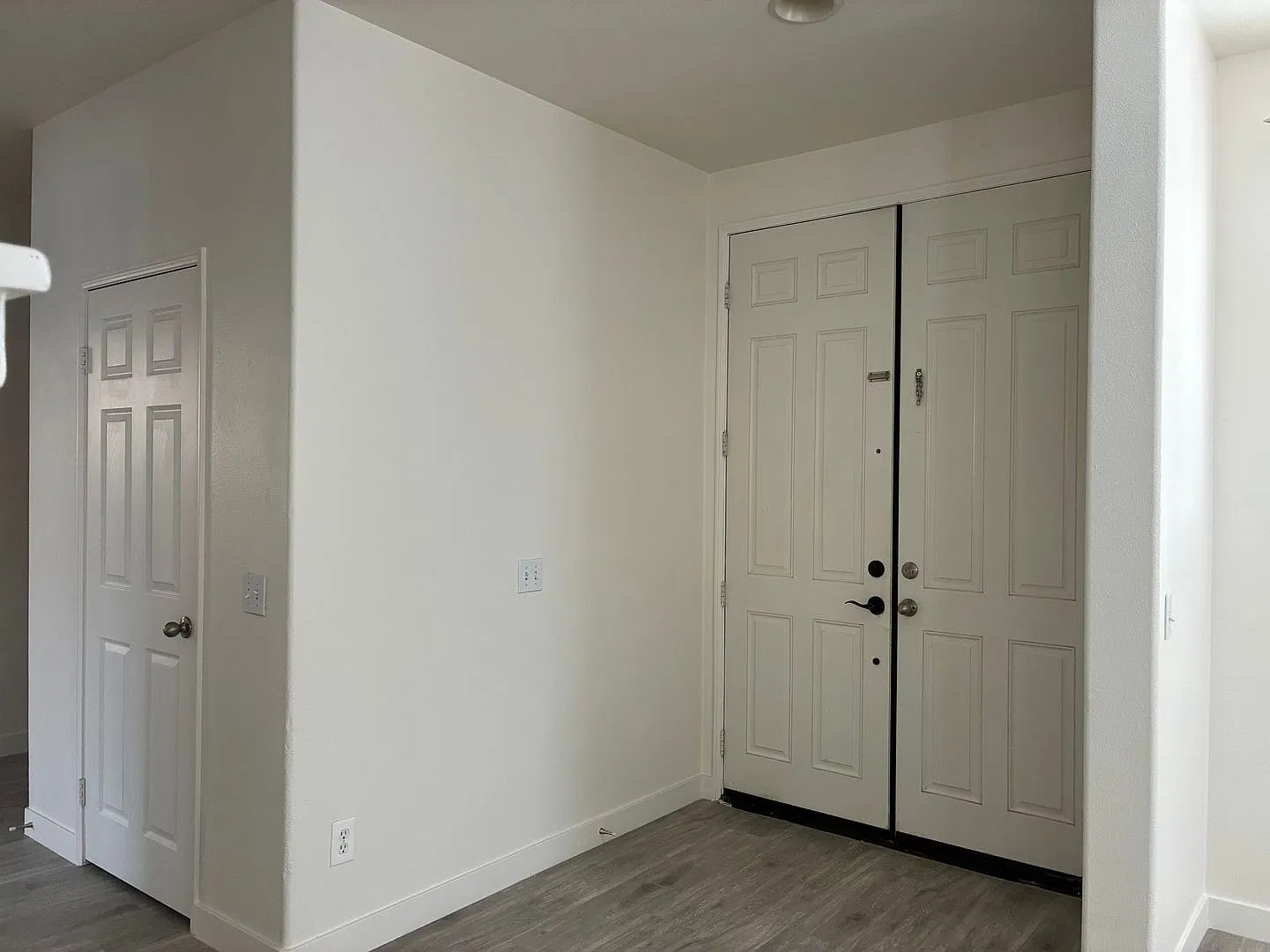 Beautiful and spacious 5-bedroom, 3-bathroom in Hemet — Photo 4