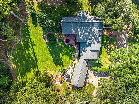 3rd image of 1303 Homewood Dr