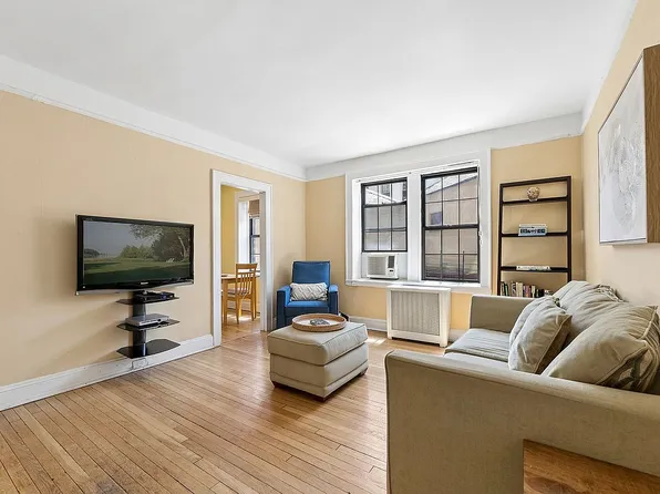6812 Burns St APT A3, Forest Hills, NY 11375
