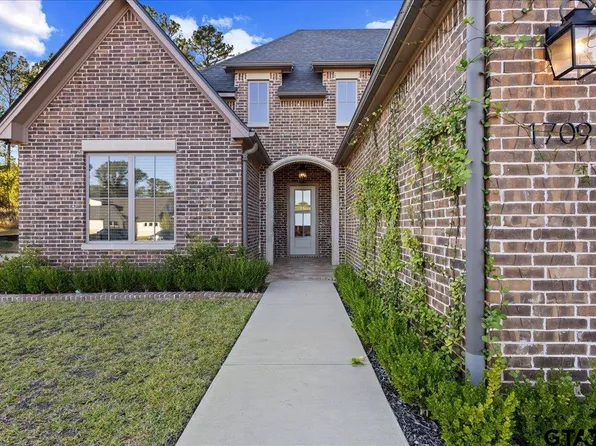 1709 Legacy Ct, Tyler, TX 75703