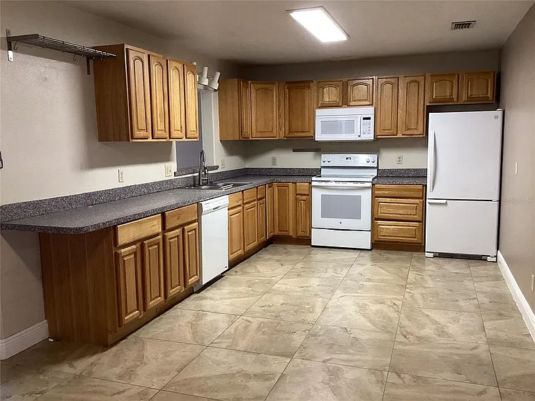 1916 Cornett Pl — Photo 8