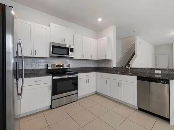 5206 Forum Blvd, Holiday, FL 34690