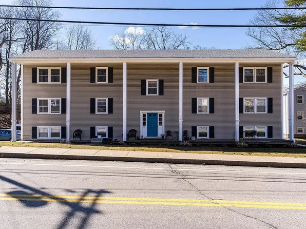 36 Whipple Rd, Kittery, ME 03904