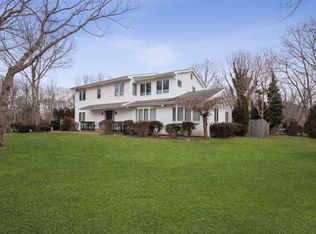 237 Helme Ave, Miller Place, NY 11764