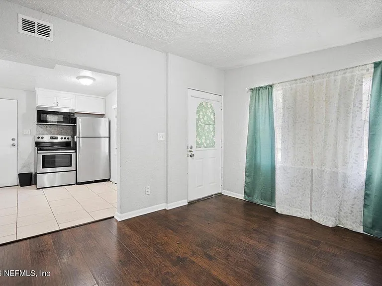6601 Cleveland Rd — Photo 10