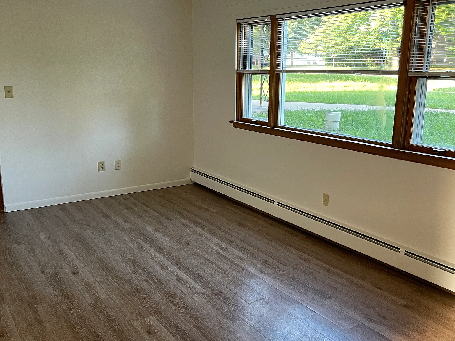 2 bed, $1,350 — Photo 3