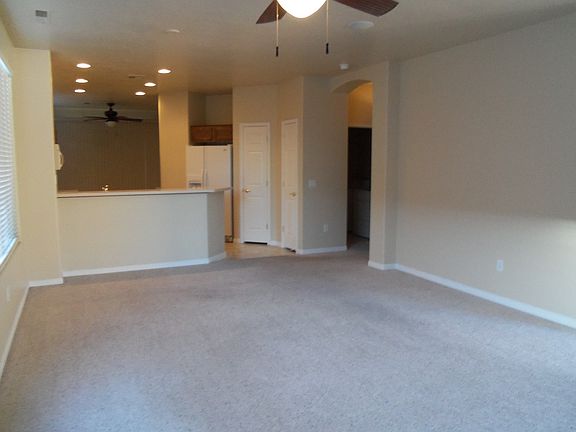 3rd image of 3732 E Canyon Crest Ave