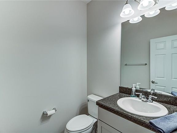 5th image of 12256 Edgebrook Dr