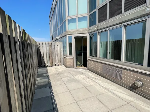 561 10th Avenue image 4 of 42