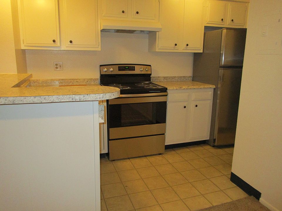 2nd image of 1725 S Federal Blvd APT 202