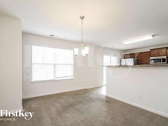 5th image of 1902 Porter Hill Dr