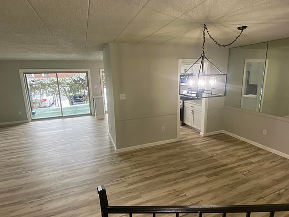 4th image of 2519 E Lakeshore Dr Unit A-25