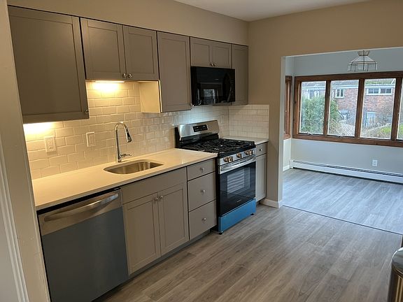 2nd image of 0 Olive St #2