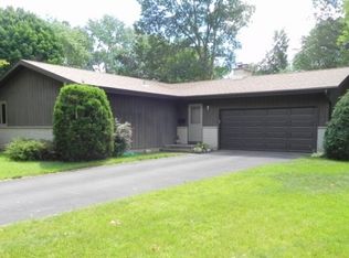 6221 Pioneer Rd, Madison, WI 53711