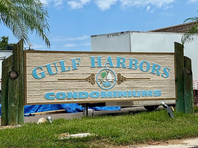 Gulf Harbor Condo's